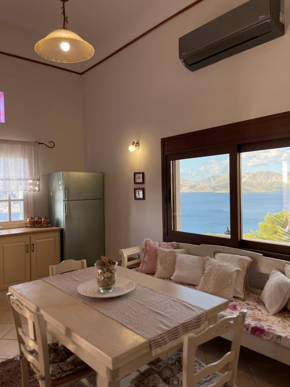 Villa Next To The Sea!! Myrties Esterno foto