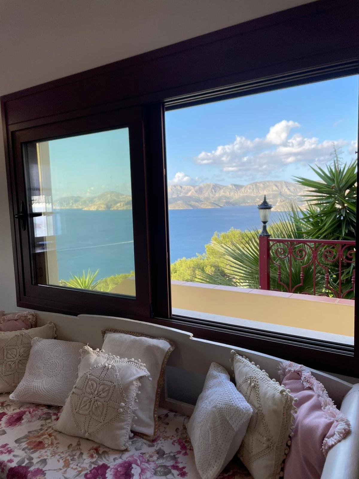Villa Next To The Sea!! Myrties Esterno foto